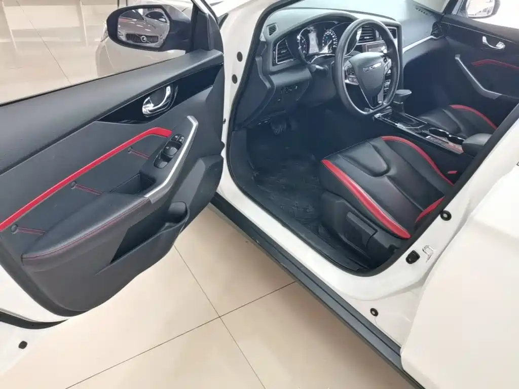 Venucia D60 2021 2020 1.6L XL CVT Delight Edition