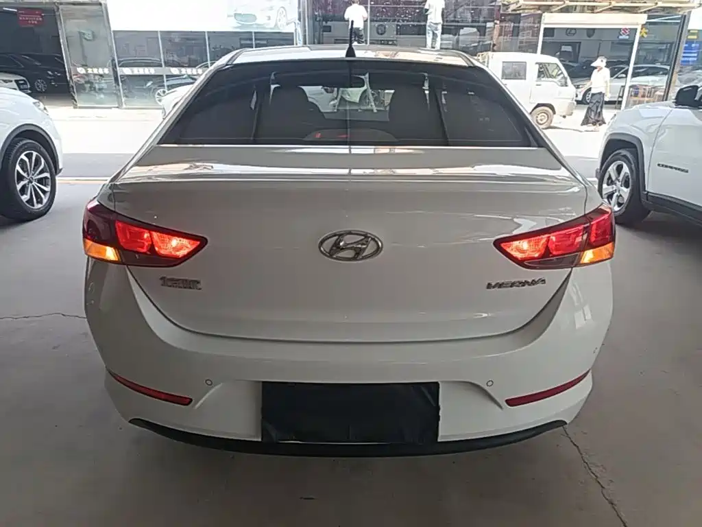 HYUNDAI ACCEPT