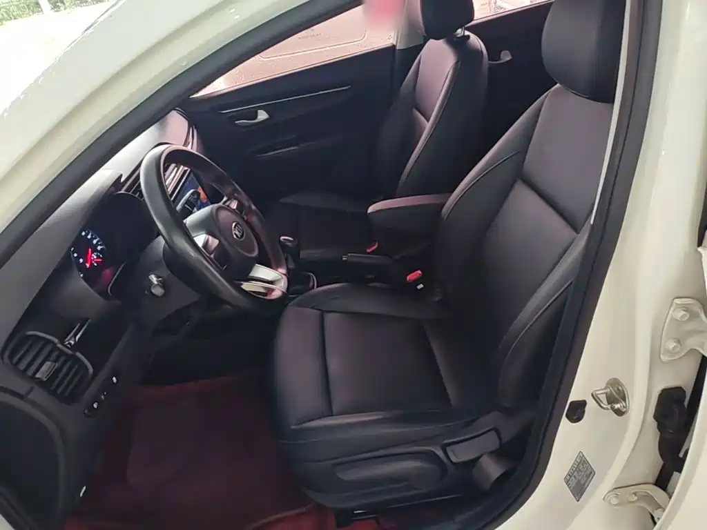 Kia K2 2018 2017 Sedan 1.4L MT 15th Anniversary Special Edition GLS