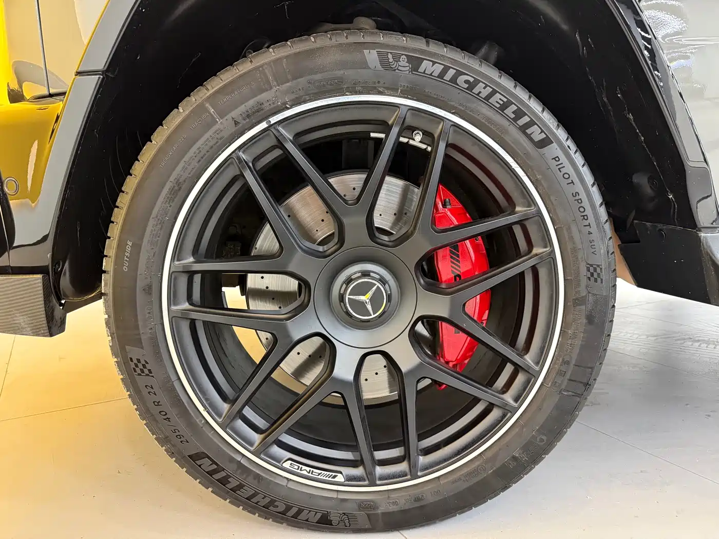 Mercedes-Benz G-Class AMG 2023 AMG G 63 фото 31