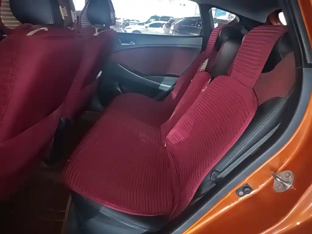Hyundai Reina 2014 2014 Model 1.4L Automatic GLX