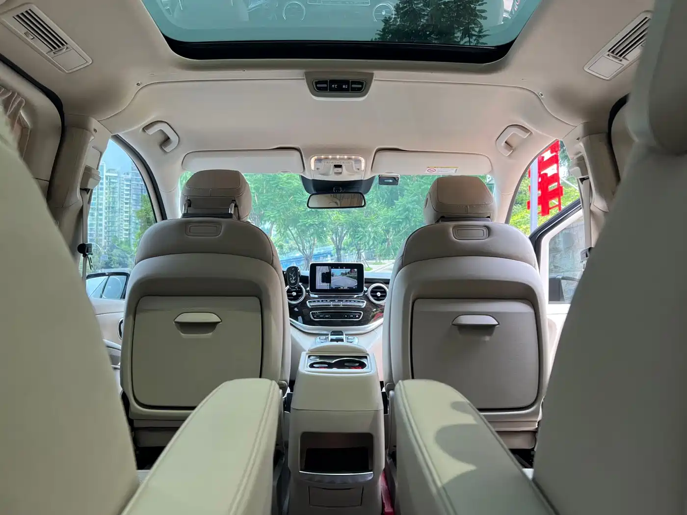 Mercedes-Benz V-Class 2018 V 260 Premium Edition China VI фото 21
