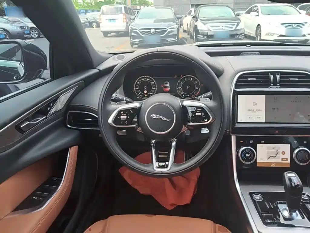 Jaguar XEL 2024 2024 Model 2.0T 250PS R-DYNAMIC S Progressive Sport Edition