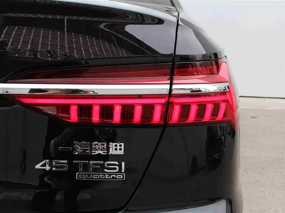 Audi A6L 2023 45 TFSI quattro Premium Dynamic фото 13