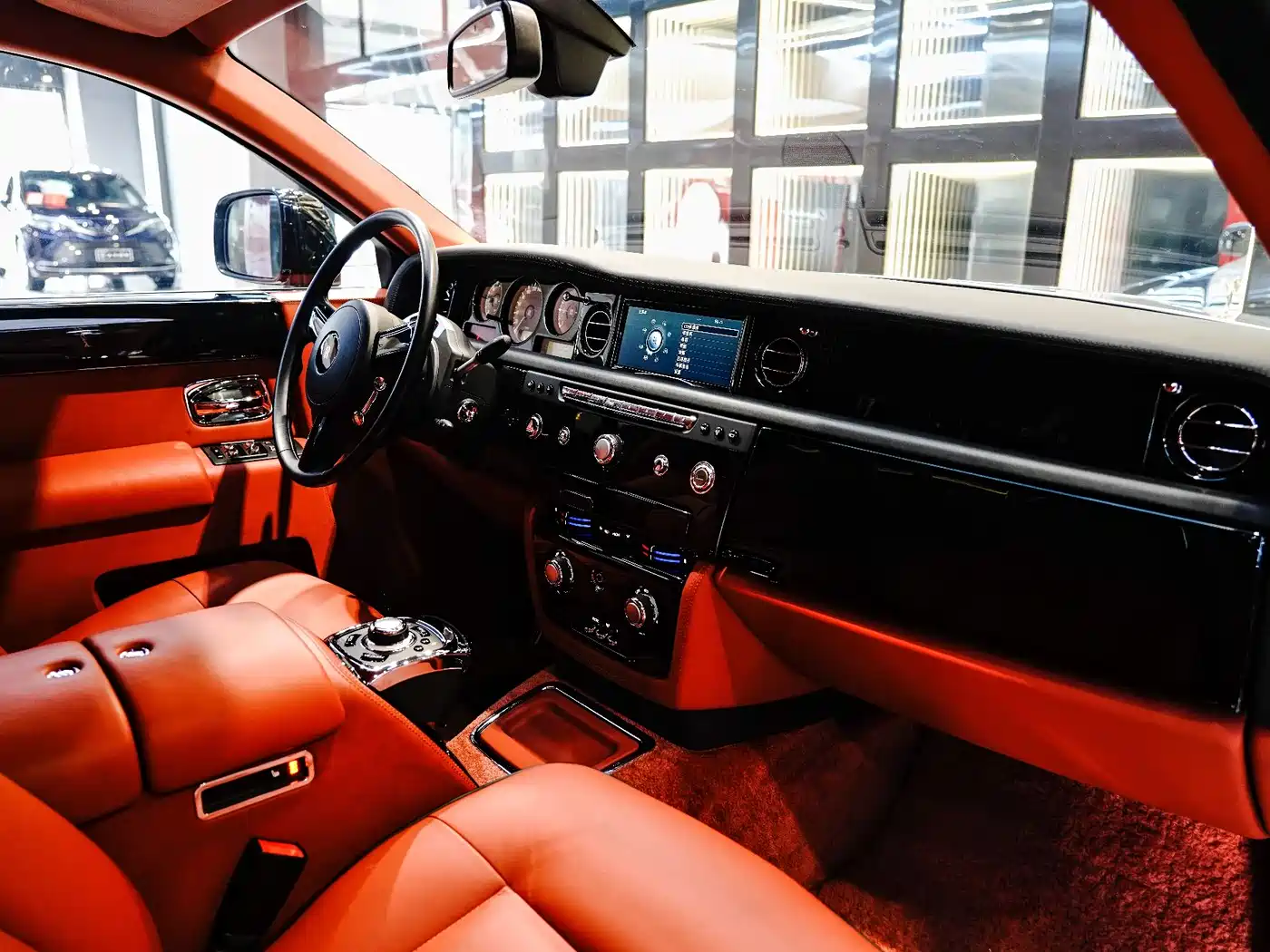 Rolls-Royce Phantom 2014 2013 6.7L Extended Wheelbase (EWB)