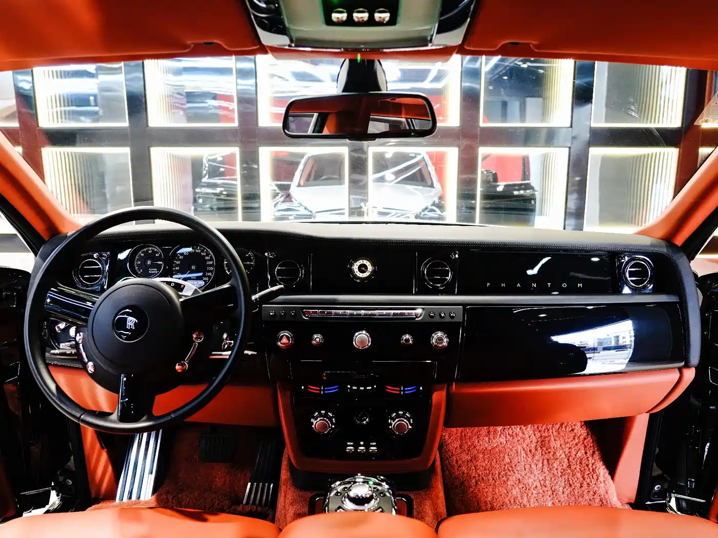 Rolls-Royce Phantom 2014 2013 6.7L Extended Wheelbase (EWB)