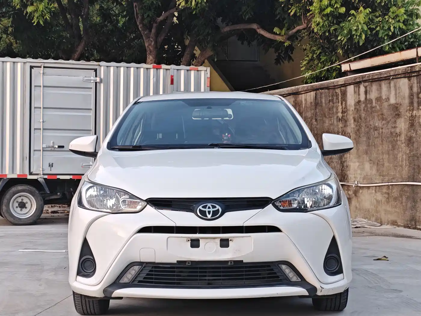 TOYOTA YARIS L TO ENJOY