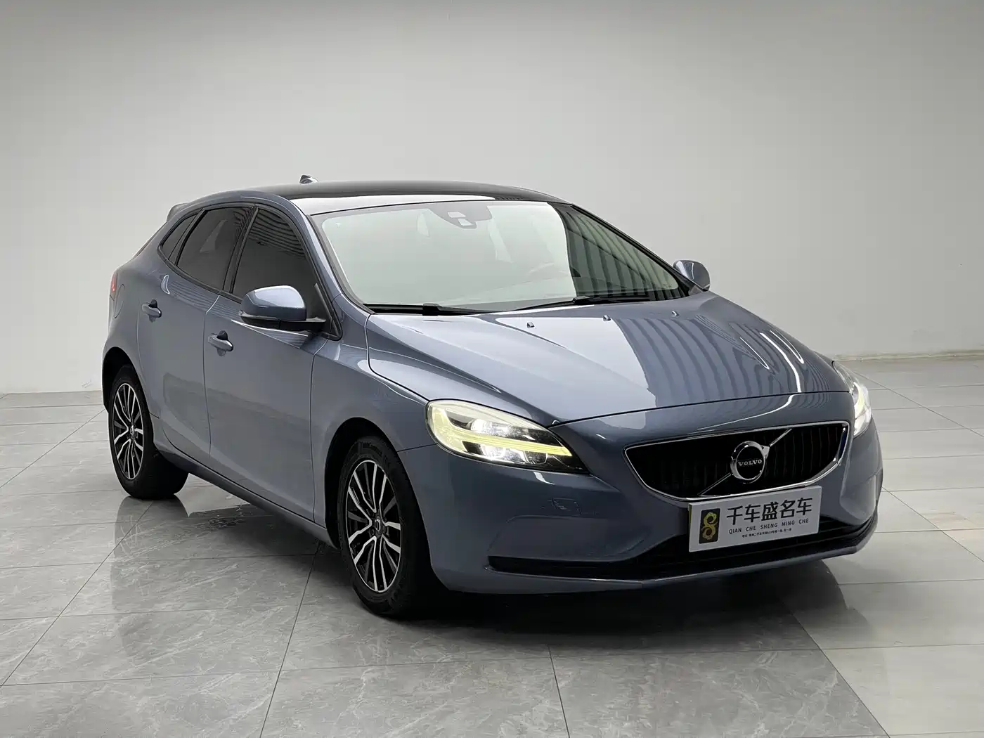 Volvo V40 2019 2019 T3 Momentum