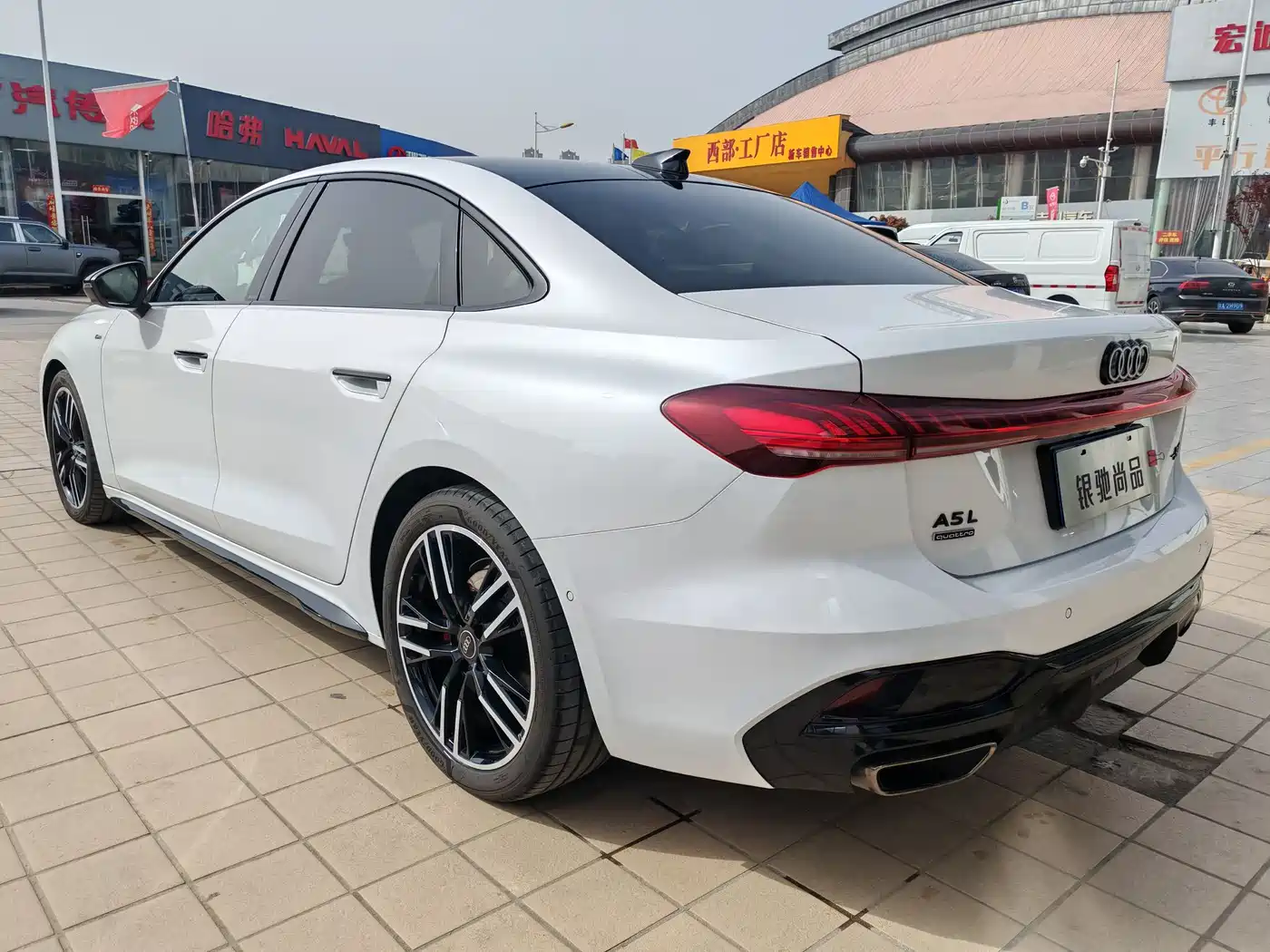 Audi A5L 2025 2.0T Sport Edition quattro фото 13