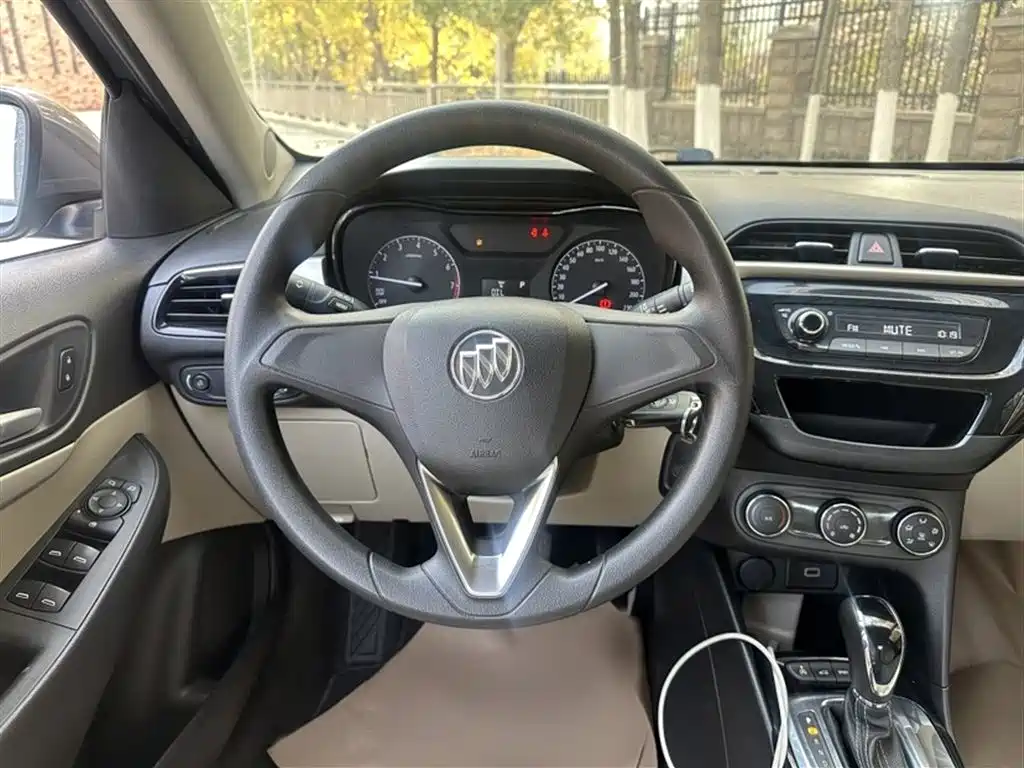 Buick Excelle 2018 15N CVT Elite фото 3