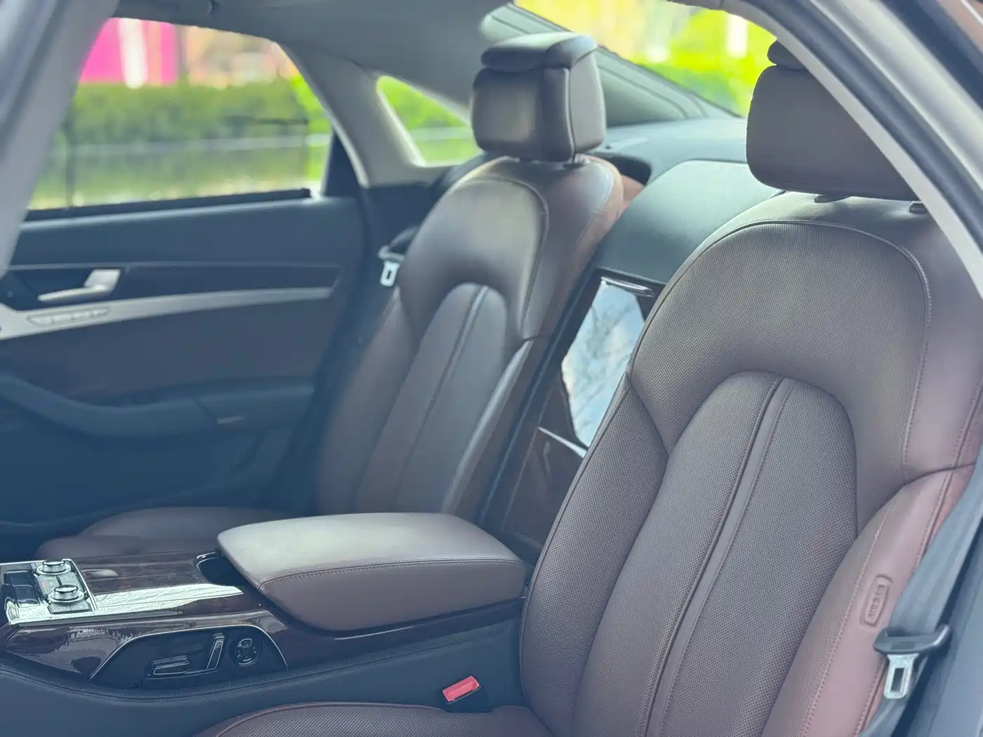 Audi A8 2014 A8L 45 TFSI quattro Luxury фото 13
