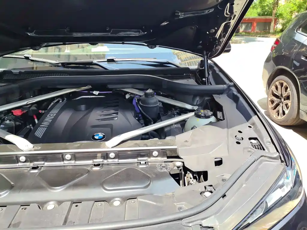Фото 23 - BMW X6