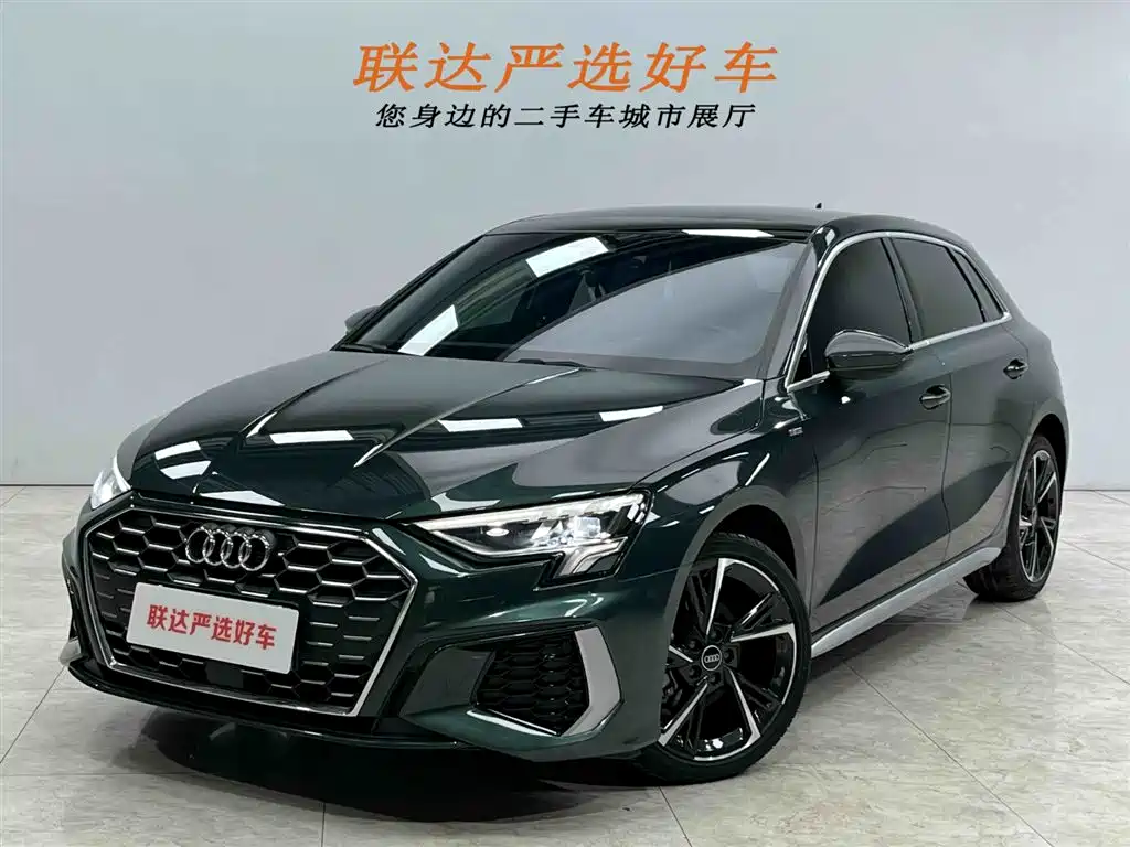 Audi A3 2023 Facelift Sportback 35 TFSI Fashion Sport