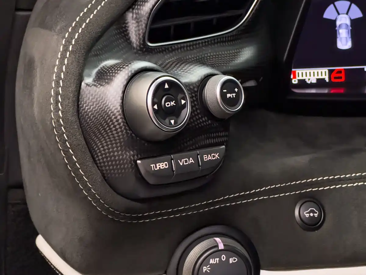 Ferrari 488 2015 488 GTB фото 15