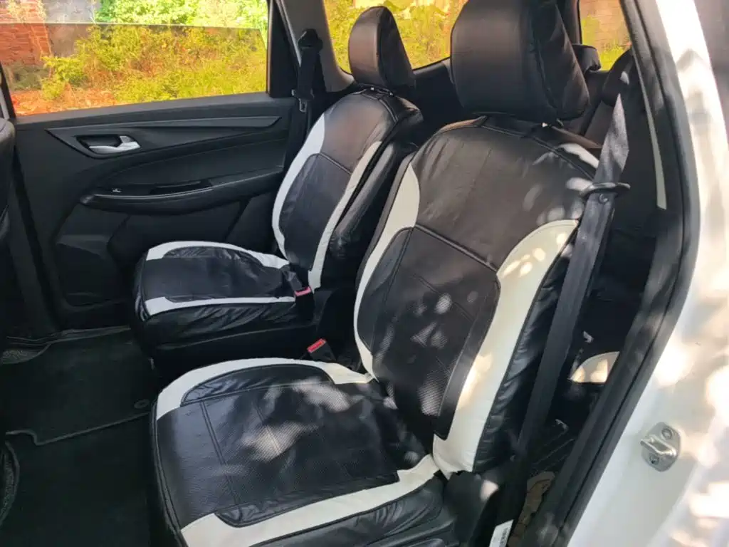 Baojun 730 2020 2019 1.5T Manual Fashion Edition 7-Seater China VI