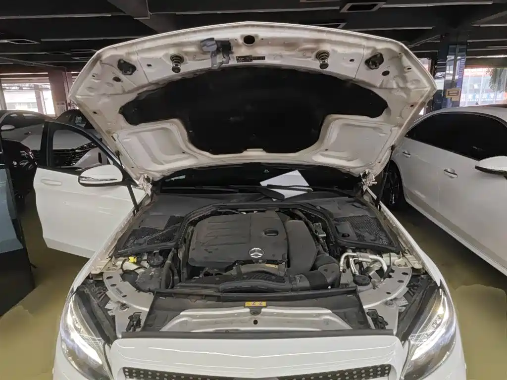 MERCEDES-BENZ CLASS C (IMPORTED)