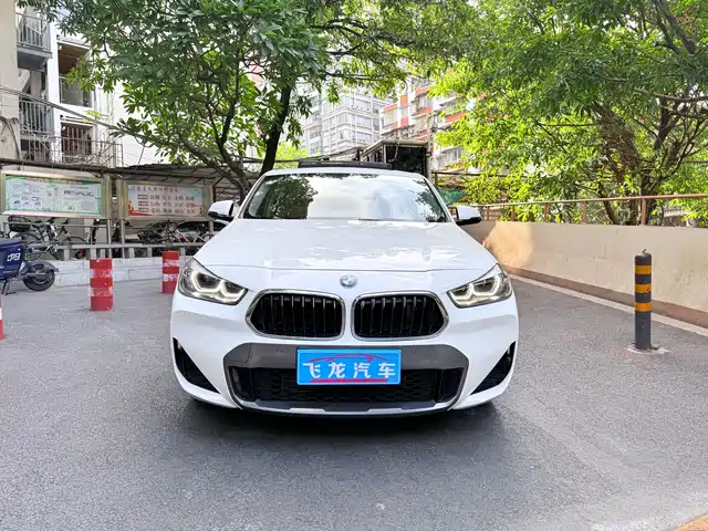 BMW X2 2022 sDrive25i M Off-Road Package — фото 2