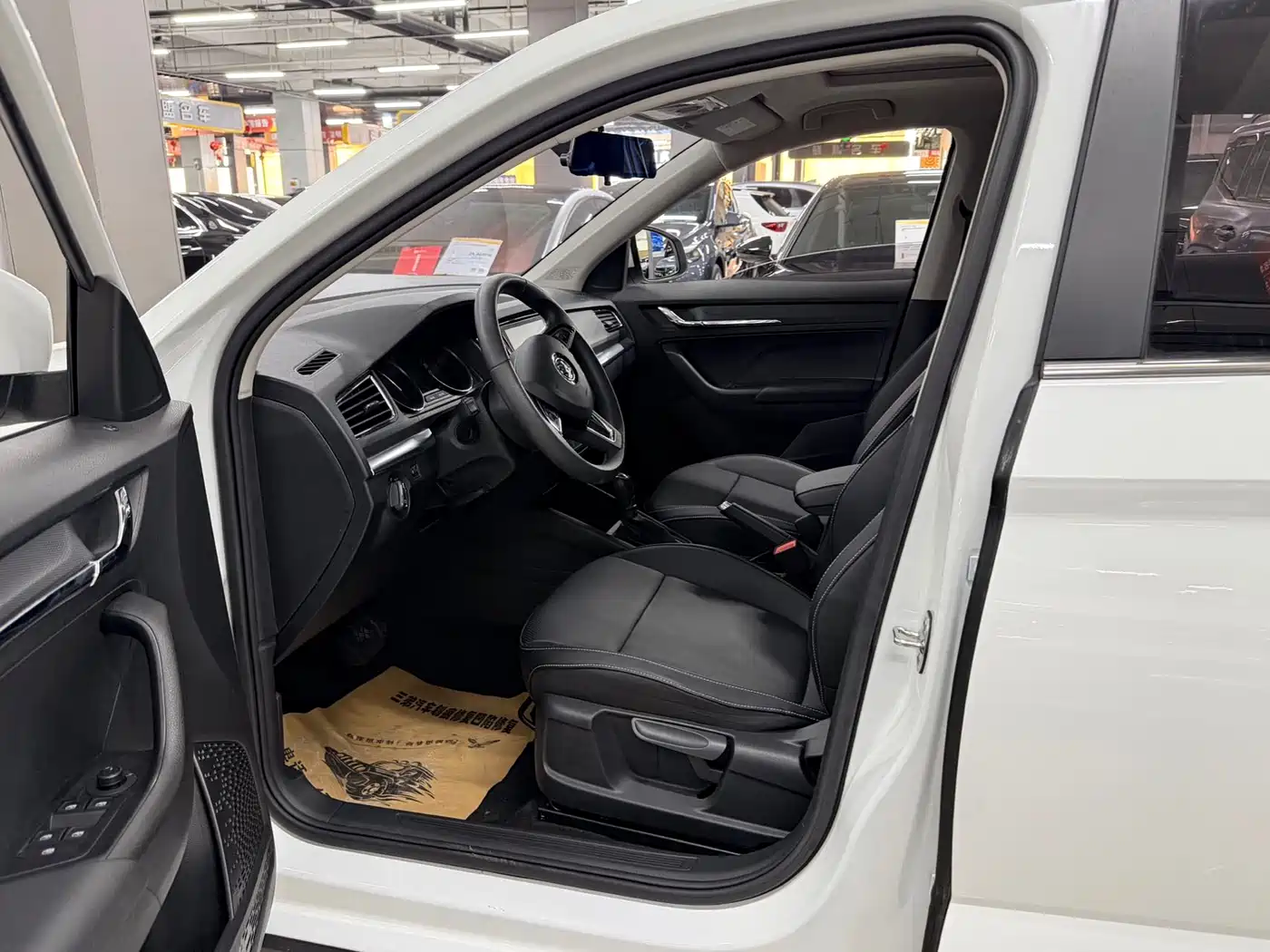 Škoda Kamiq 2023 Facelift 1.5L Auto Comfort Edition фото 10