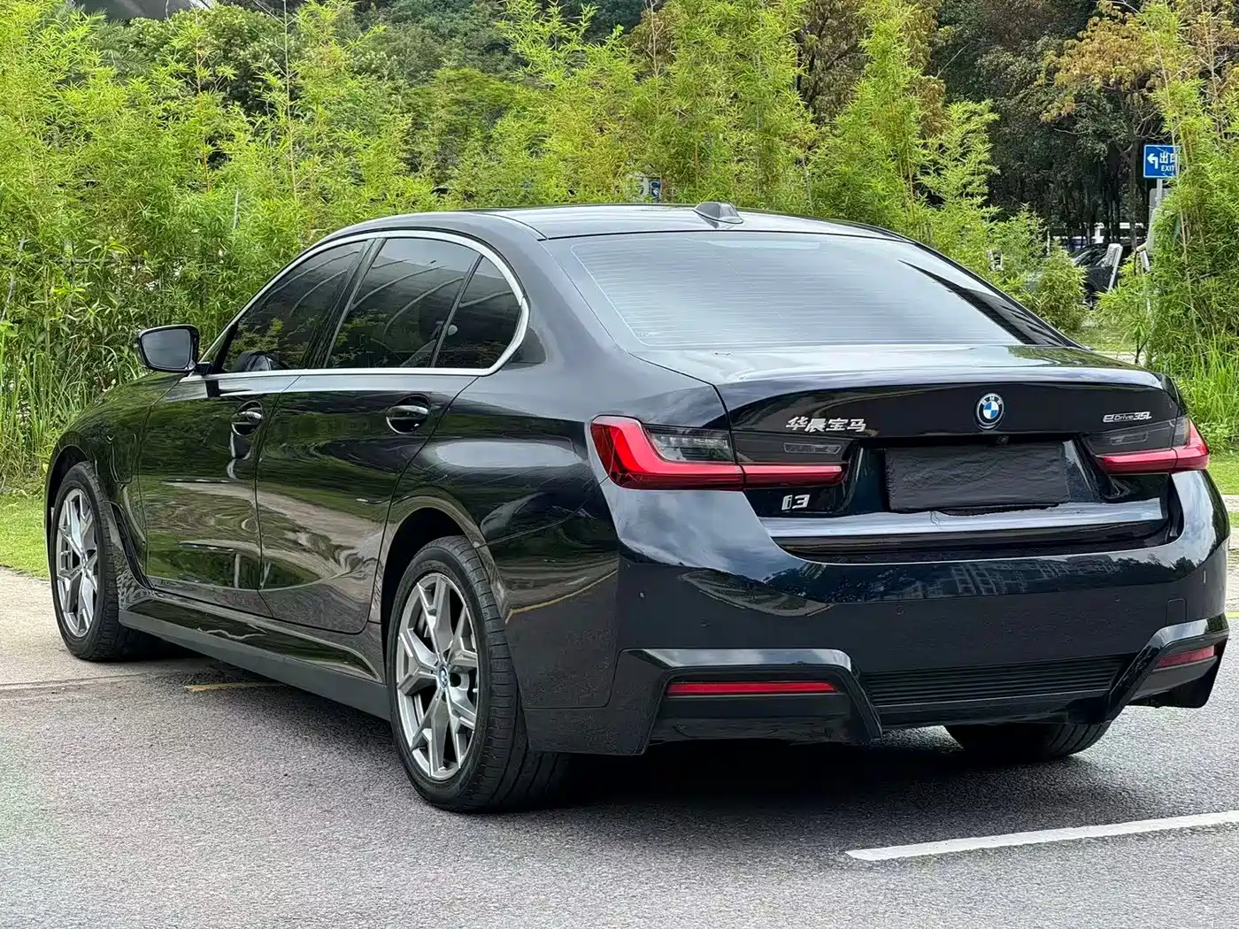 BMW i3 2024 eDrive 35 L фото 12