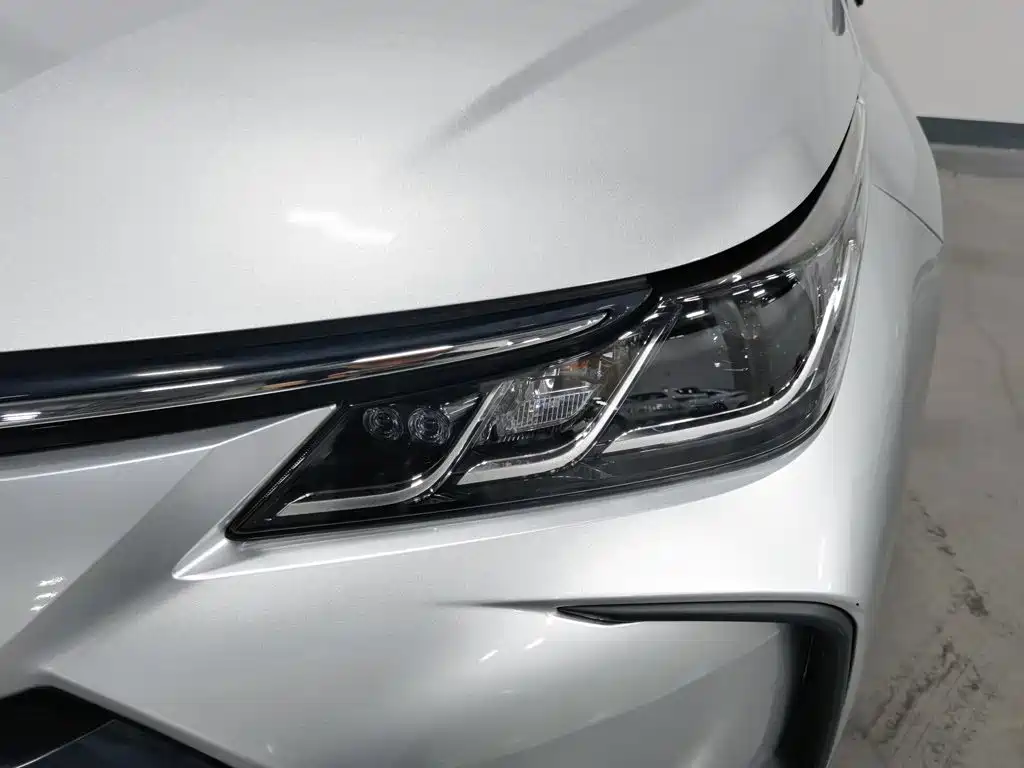 Toyota Corolla 2024 2023 1.8L Smart Hybrid Dual Engine Elite Edition