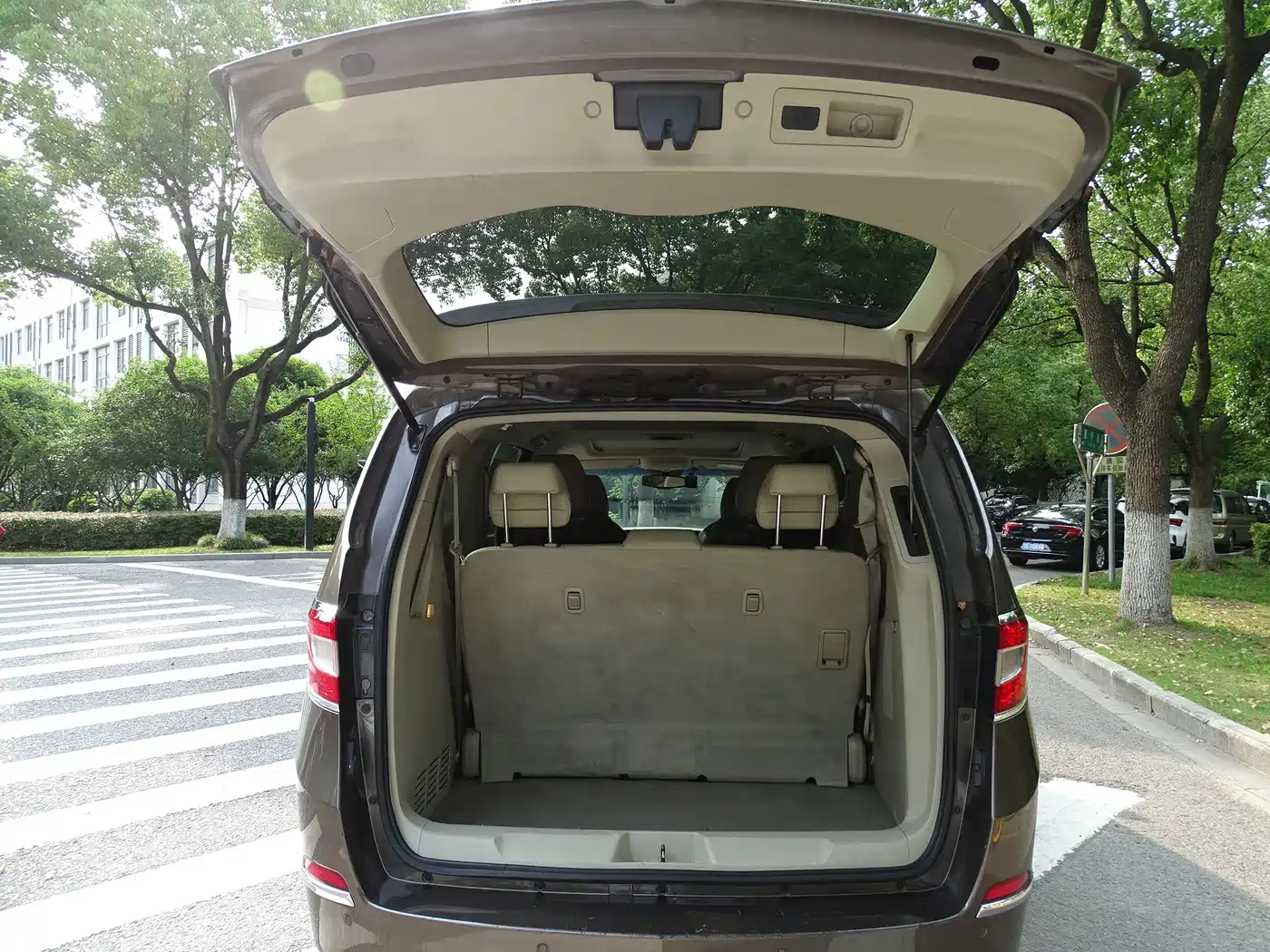 Buick GL8 2011 2011 3.0L XT Luxury Business Flagship