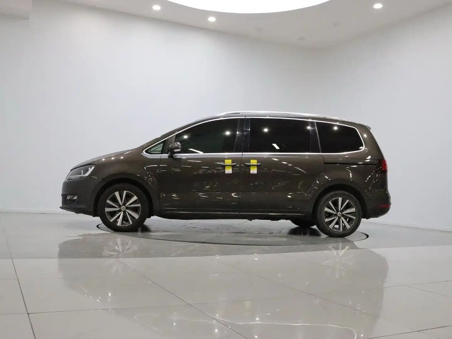 Фото 7 - Volkswagen Sharan