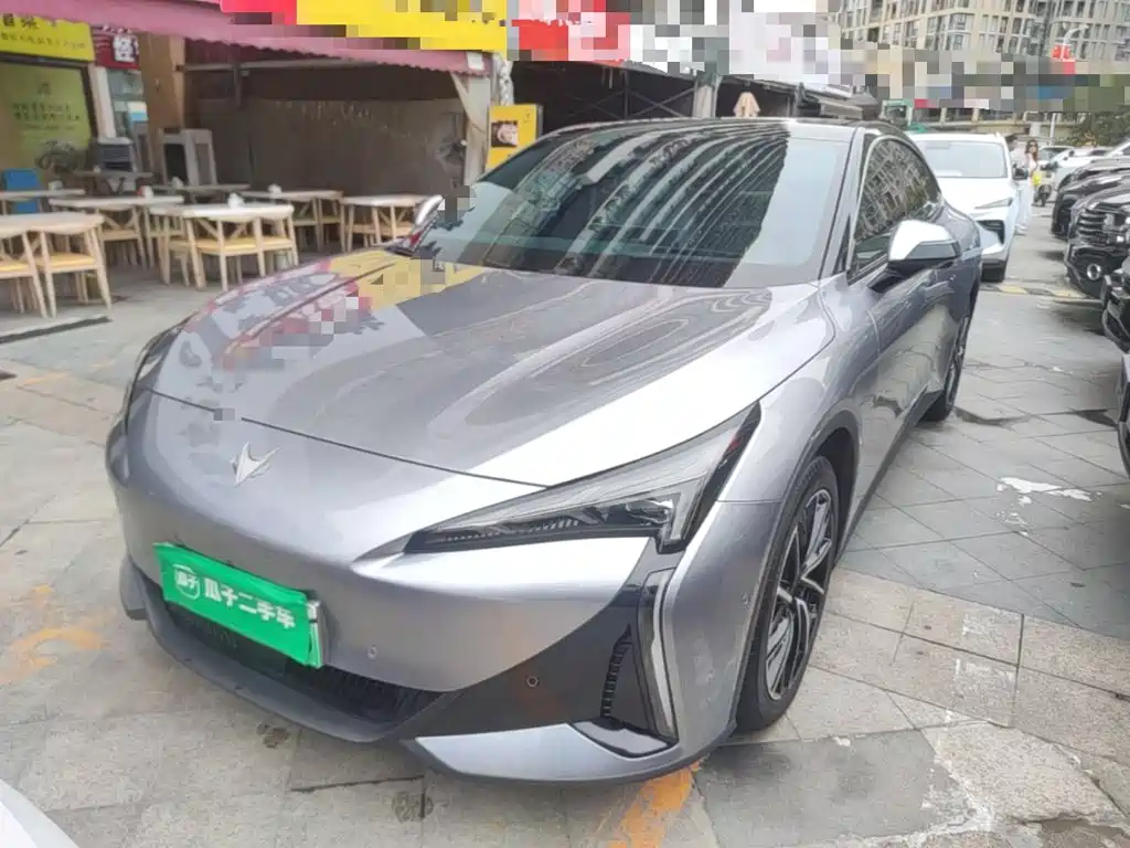 Фото 2 - ARCFOX Alpha S5
