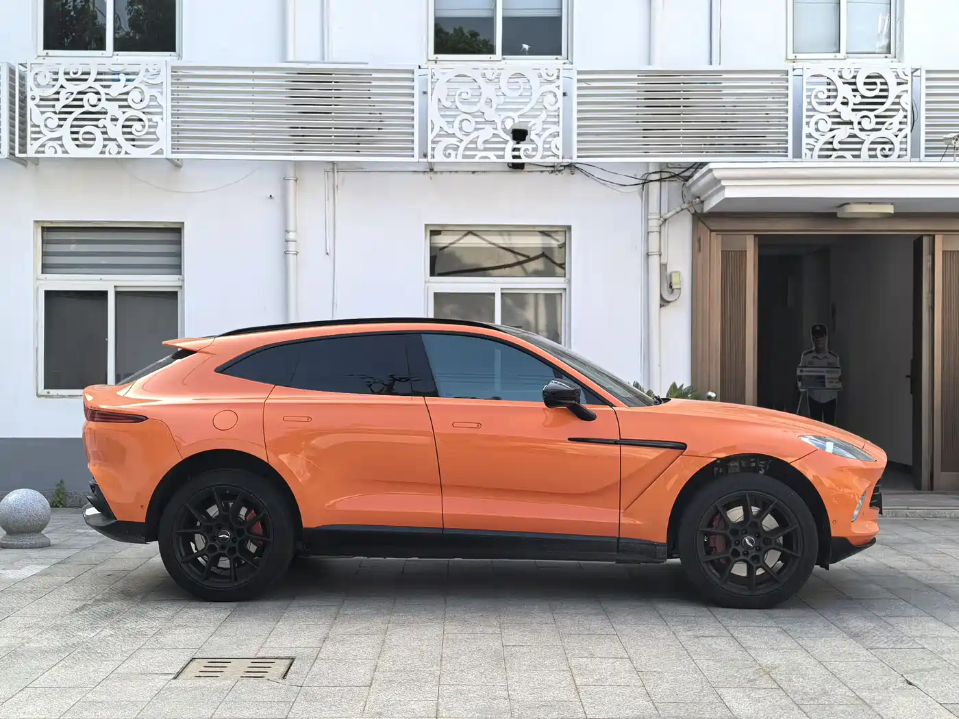 Aston Martin DBX 2021 2022 4.0T V8