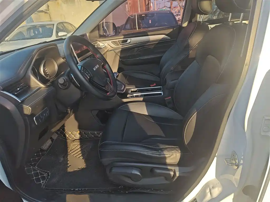 Haval M6 2021 PLUS 1.5T DCT Luxury Smart Connect фото 7