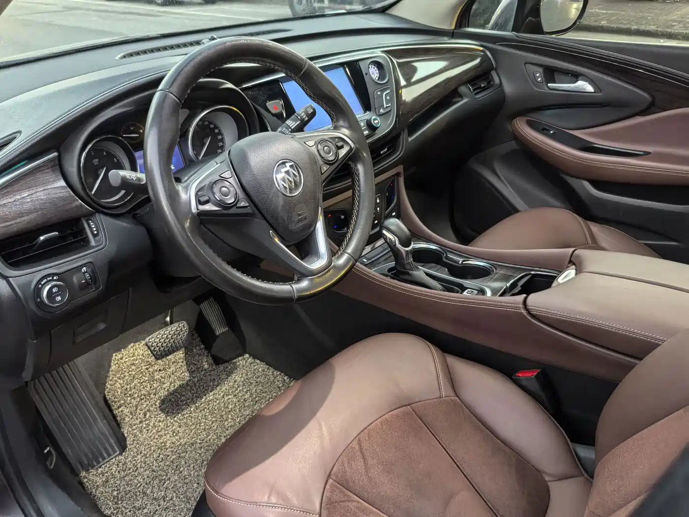Фото 15 - Buick Envision Plus