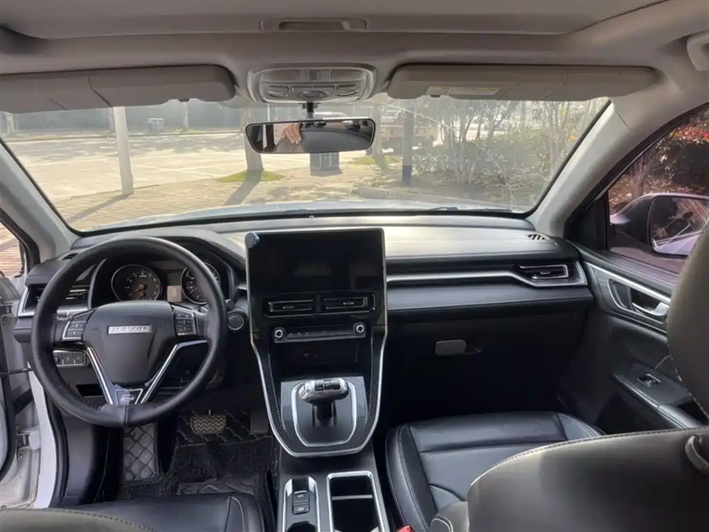 Haval M6 2021 PLUS 1.5T DCT Luxury Smart Connect фото 23