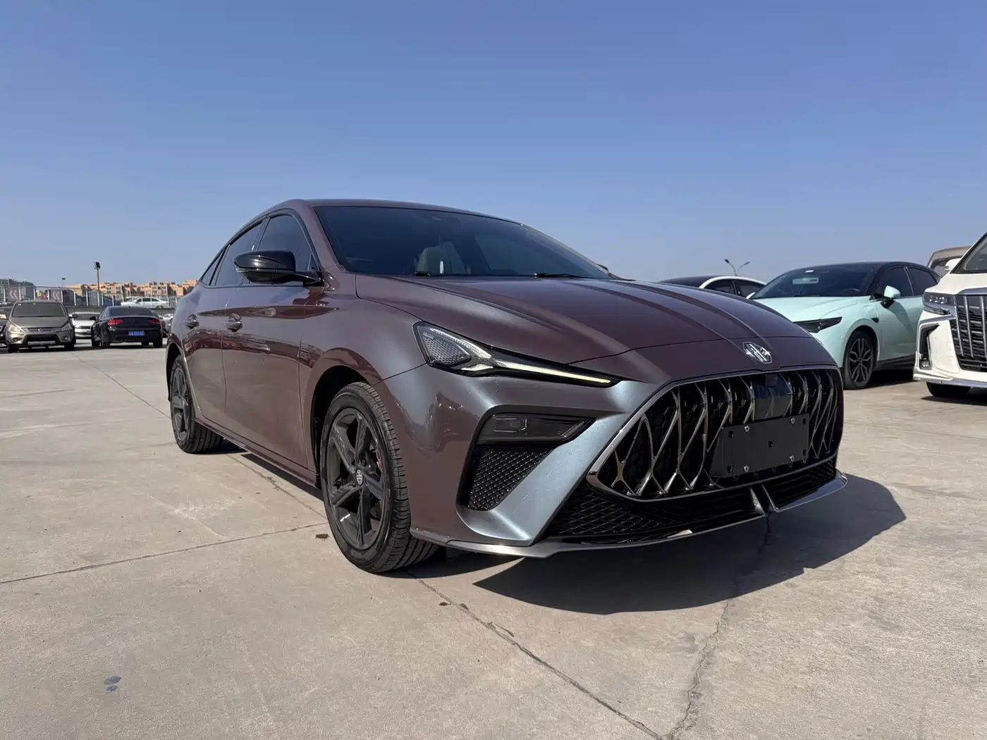 MG MG5 SCORPIO