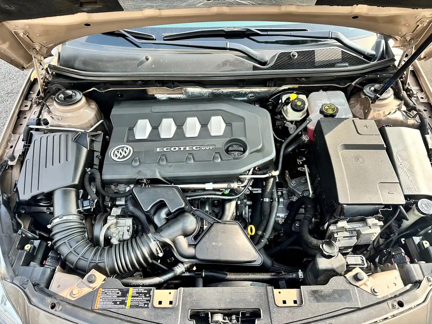 Buick Regal 2010 2.0L Expo Edition фото 40