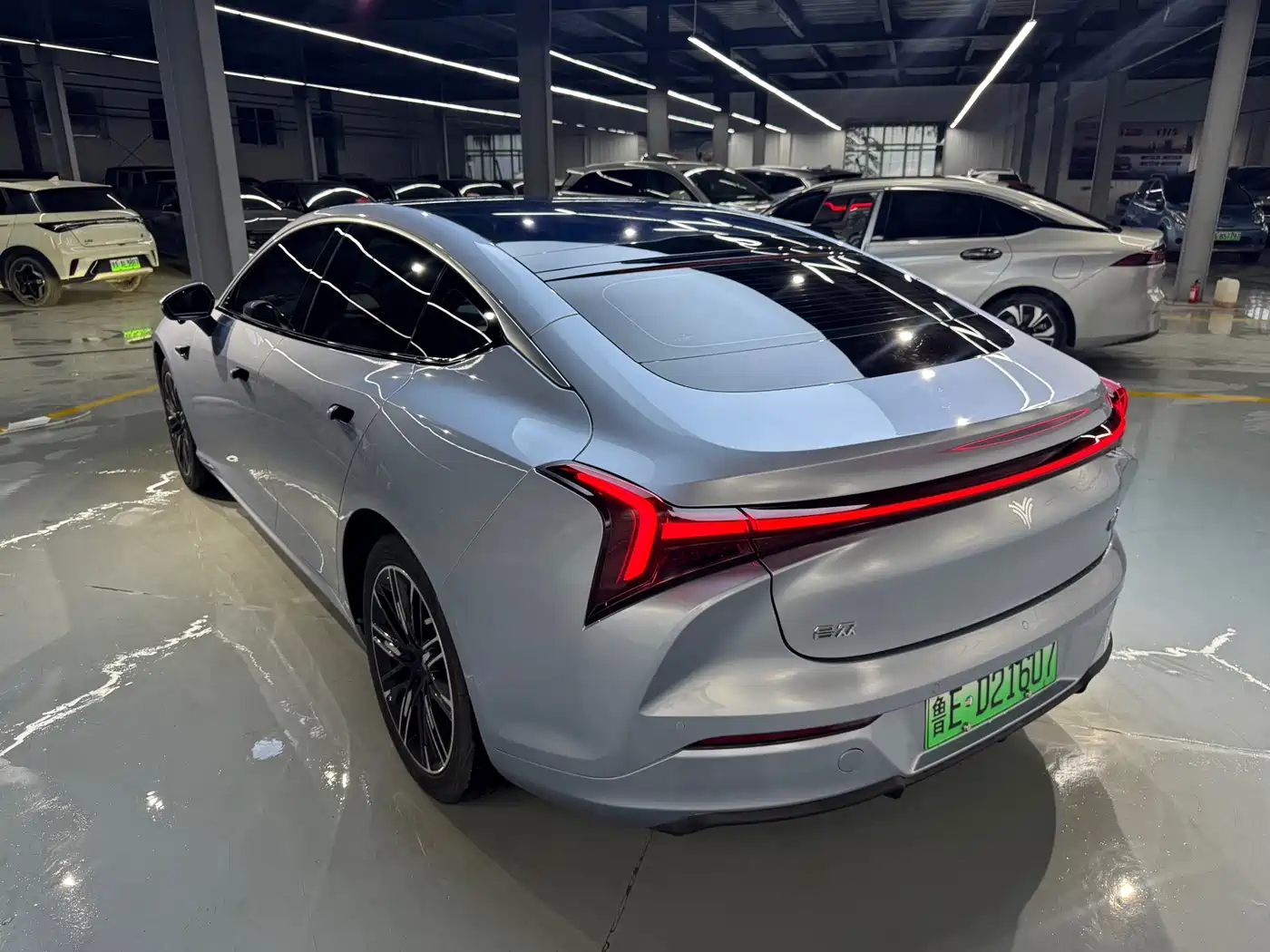 Nezha Auto Nezha S 2024 2024 Model Pure Electric 520km RWD Lite Edition