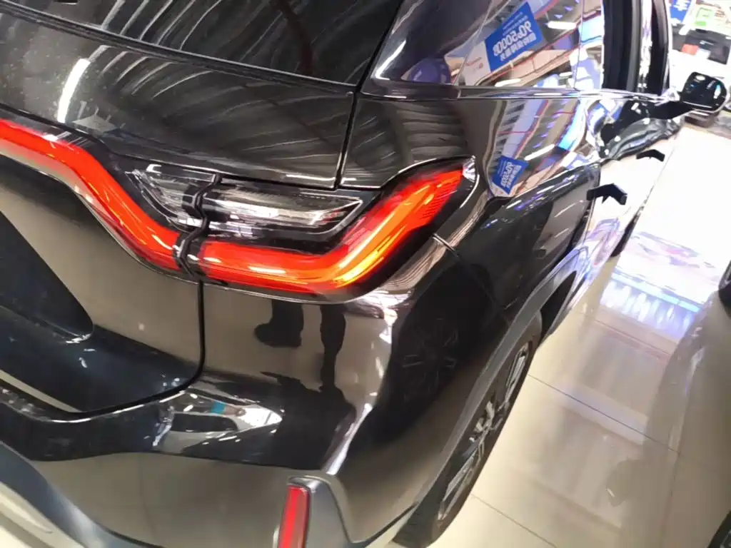 Фото 8 - NIO ES6