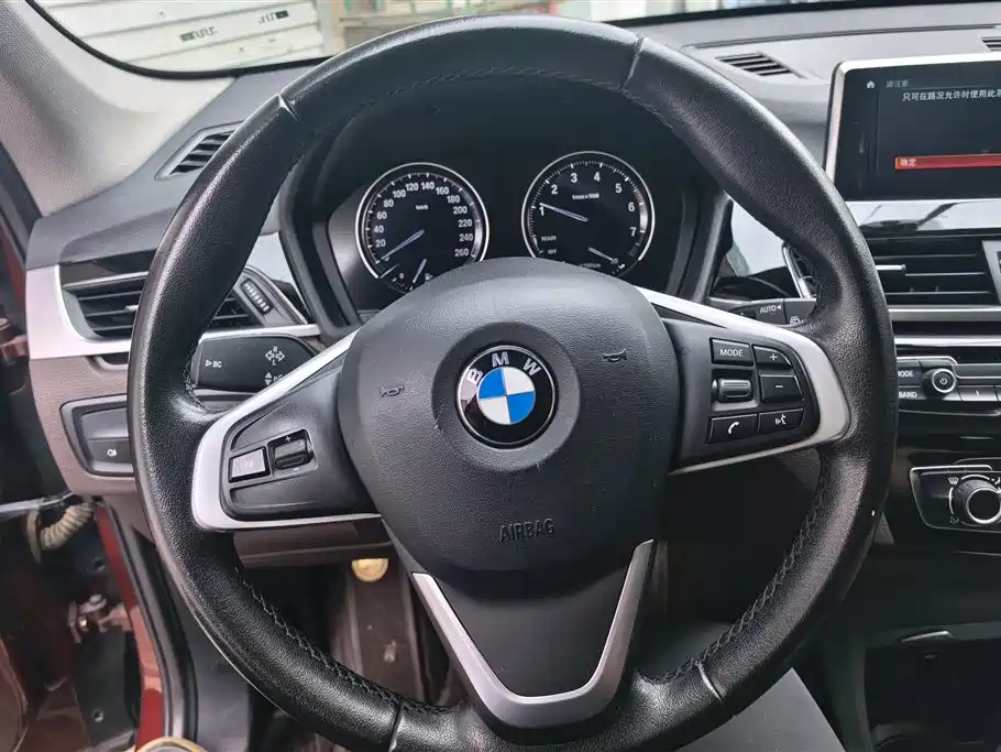 BMW X1 2020 sDrive20Li Fashion Model фото 15