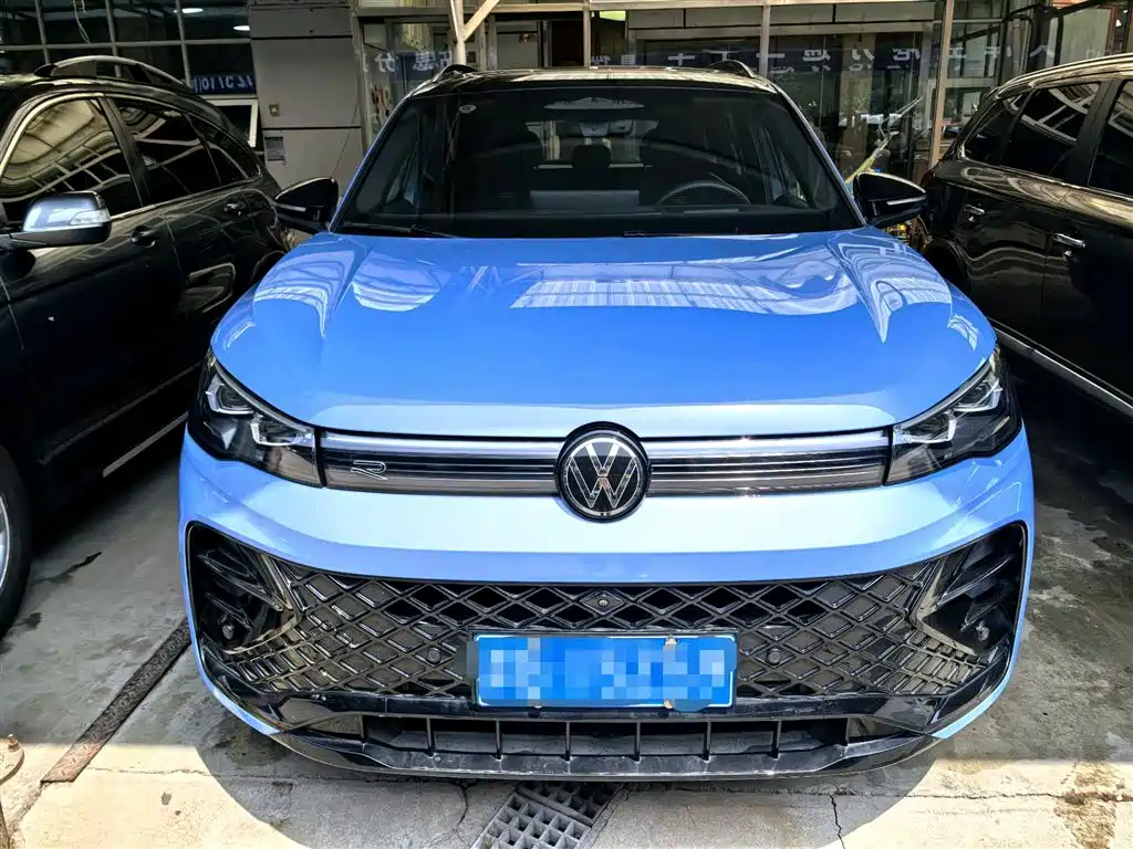 Volkswagen Tiguan L 2024 PRO 380TSI 4WD R-Line Premium Edition фото 5