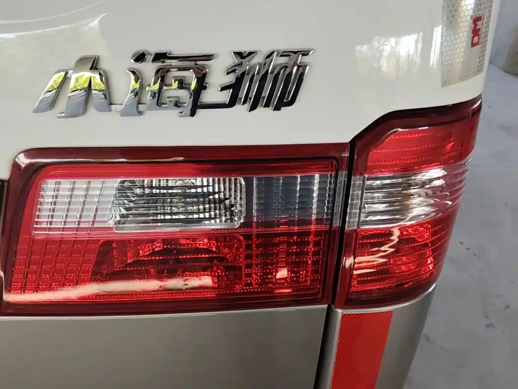 Jinbei Little Sea Lion X30 2025 2023 1.5L Fortune Van 2/5 Seats Non-AC SWC15M