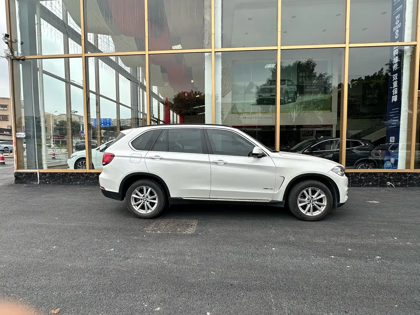 BMW X5 (Import) 2015 xDrive28i фото 21