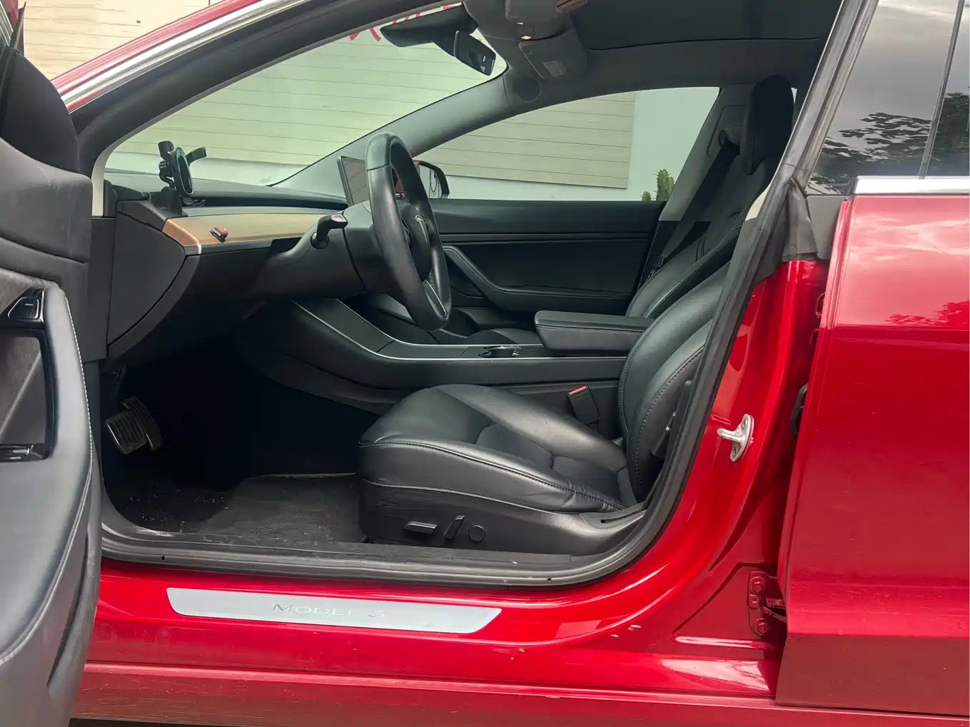 Tesla Model 3 (Import) 2019 2019 Long Range RWD Version