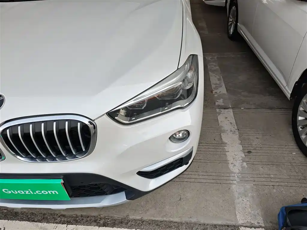 BMW X1 2016 xDrive20Li Luxury Model фото 24