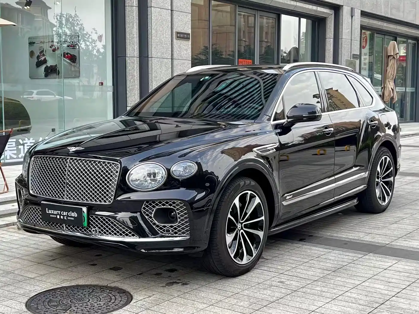 BENTLEY TIMYUE PLUG-IN HYBRID