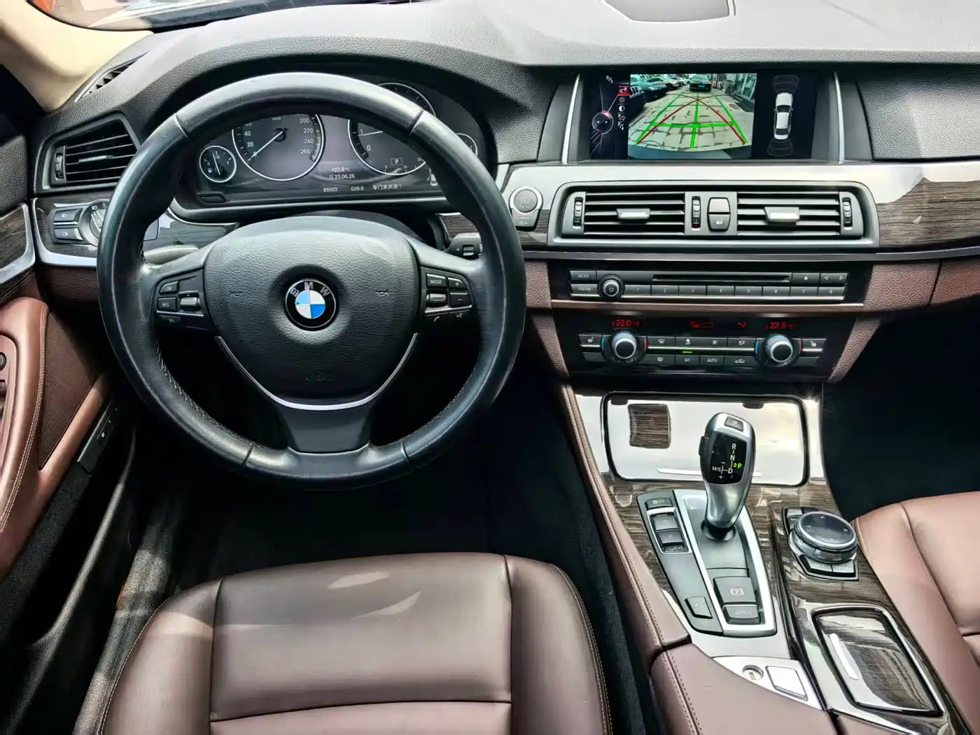 BMW 5 Series 2014 525Li Luxury Design Package фото 9