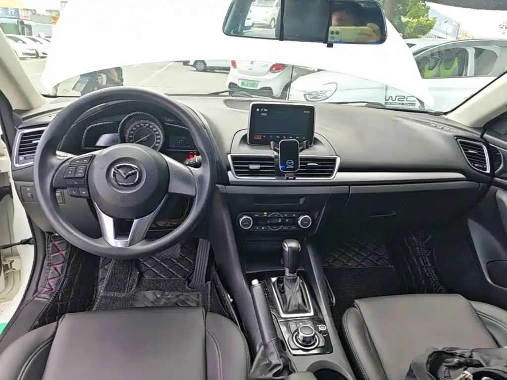 Mazda Mazda3 Axela 2014 2014 Sedan 1.5L Automatic Luxury
