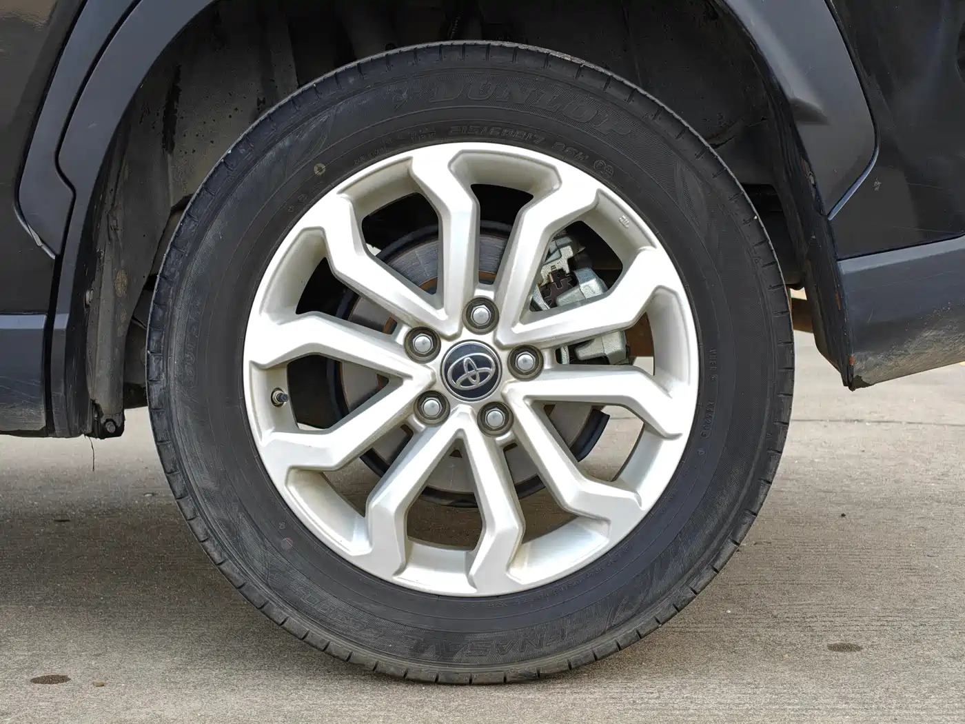 Toyota Frontlander 2022 2.0L CVT Elite фото 24