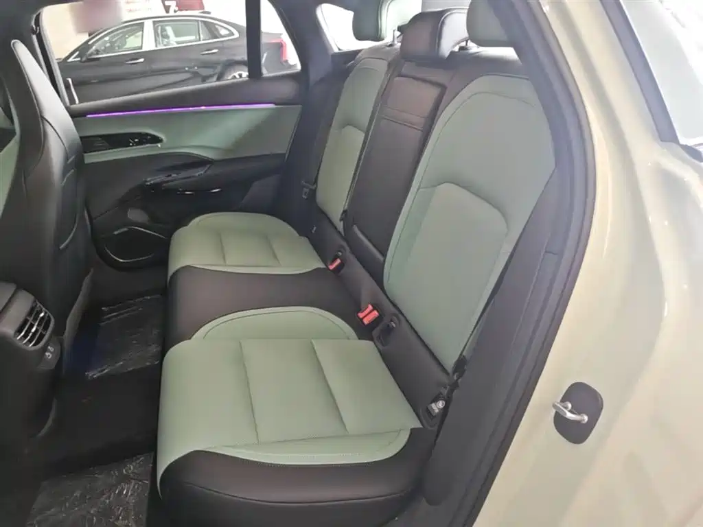 Hongqi EH7 2025 600 Smart Selection Edition фото 17