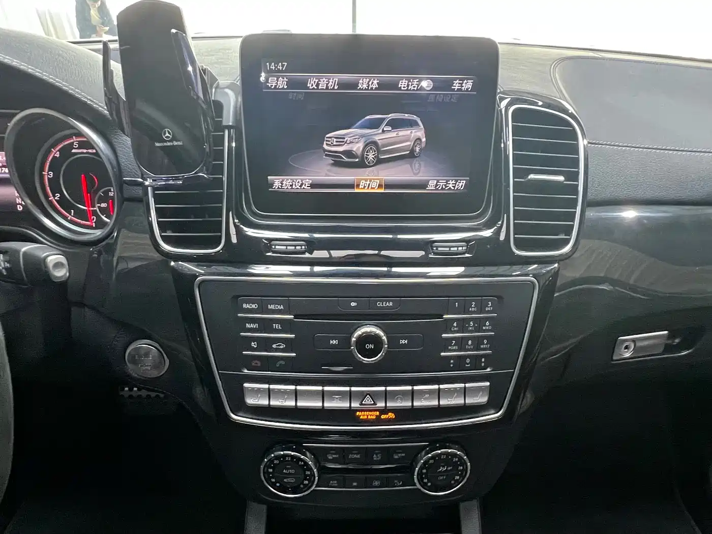 Mercedes-Benz GLS AMG 2017 AMG GLS 63 4MATIC фото 14
