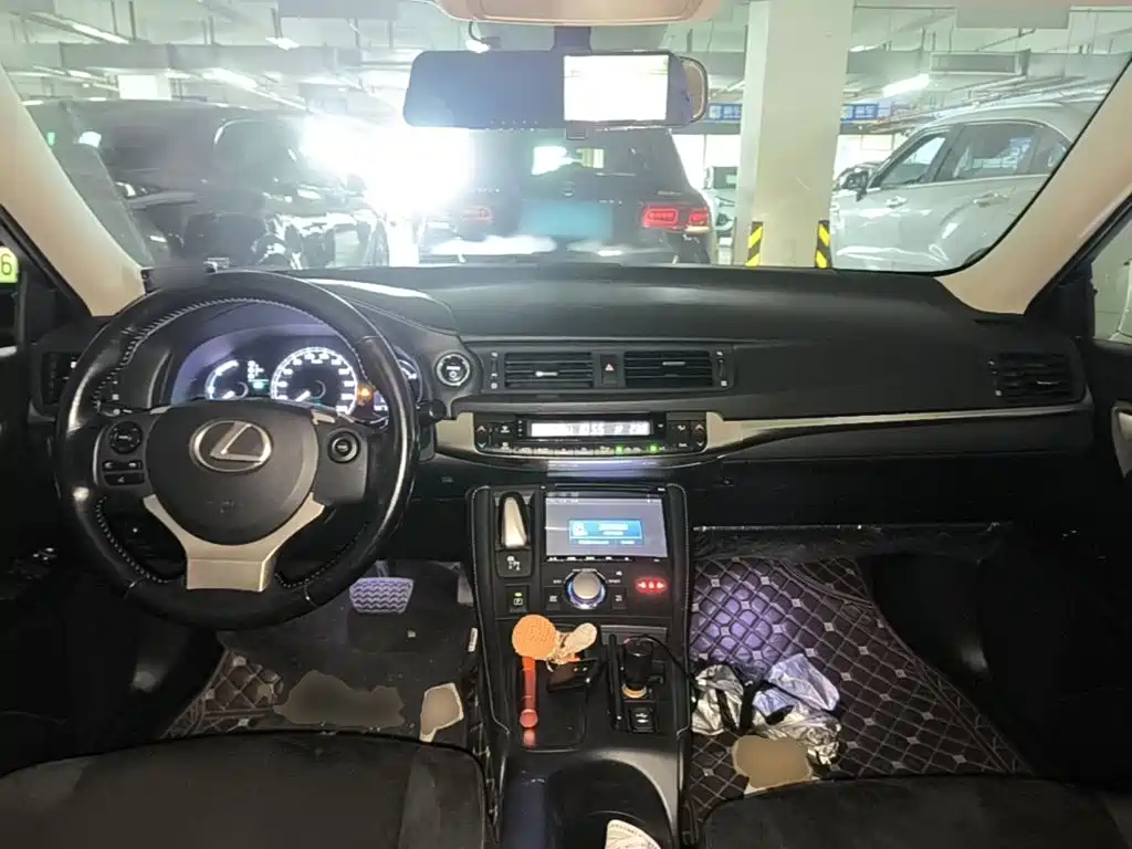 Lexus CT 2017 2014 CT200h Elite Monochrome