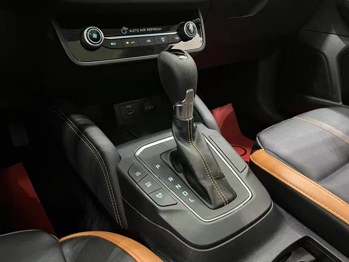 Ford Focus 2022 Hatchback EcoBoost 180 Auto Speed Edition фото 9