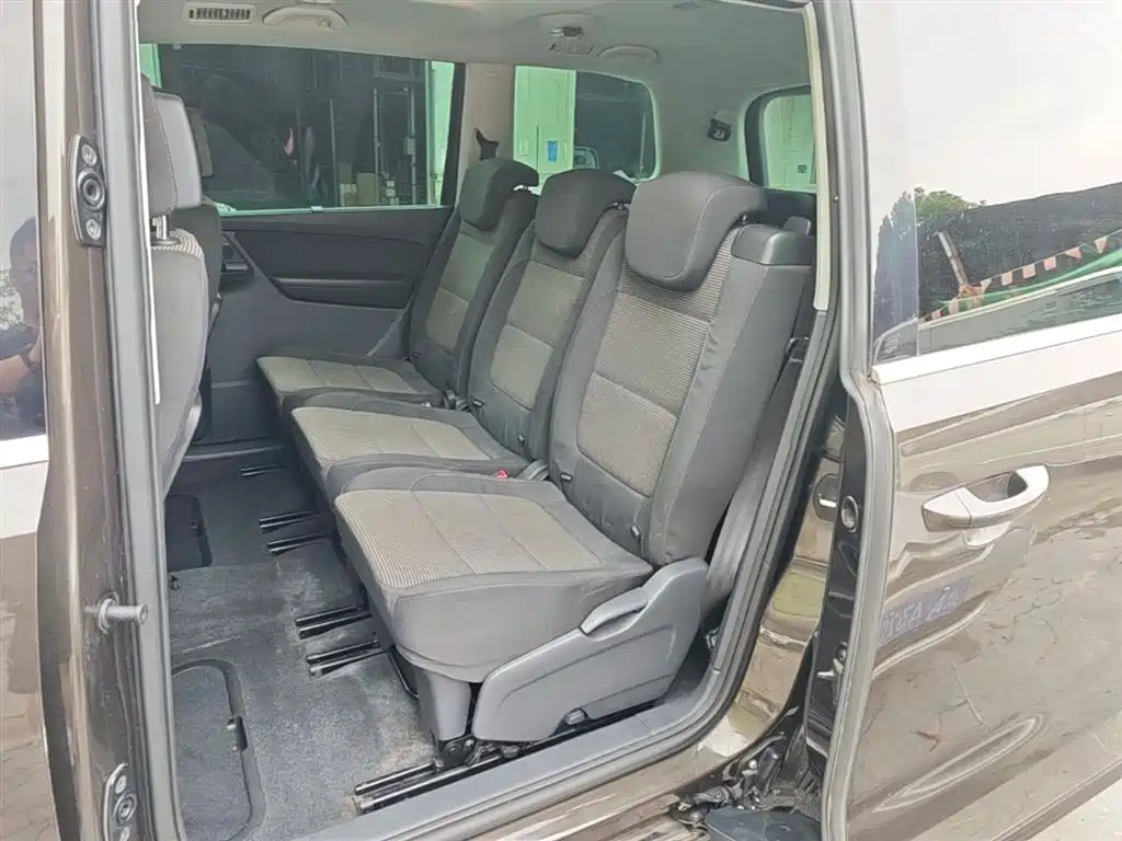 Volkswagen Sharan 2013 1.8TSI Standard фото 16